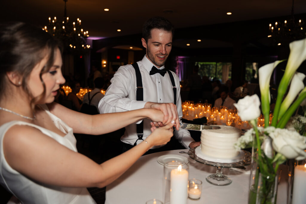 Saint Paul Town and Country Club wedding cake cutting